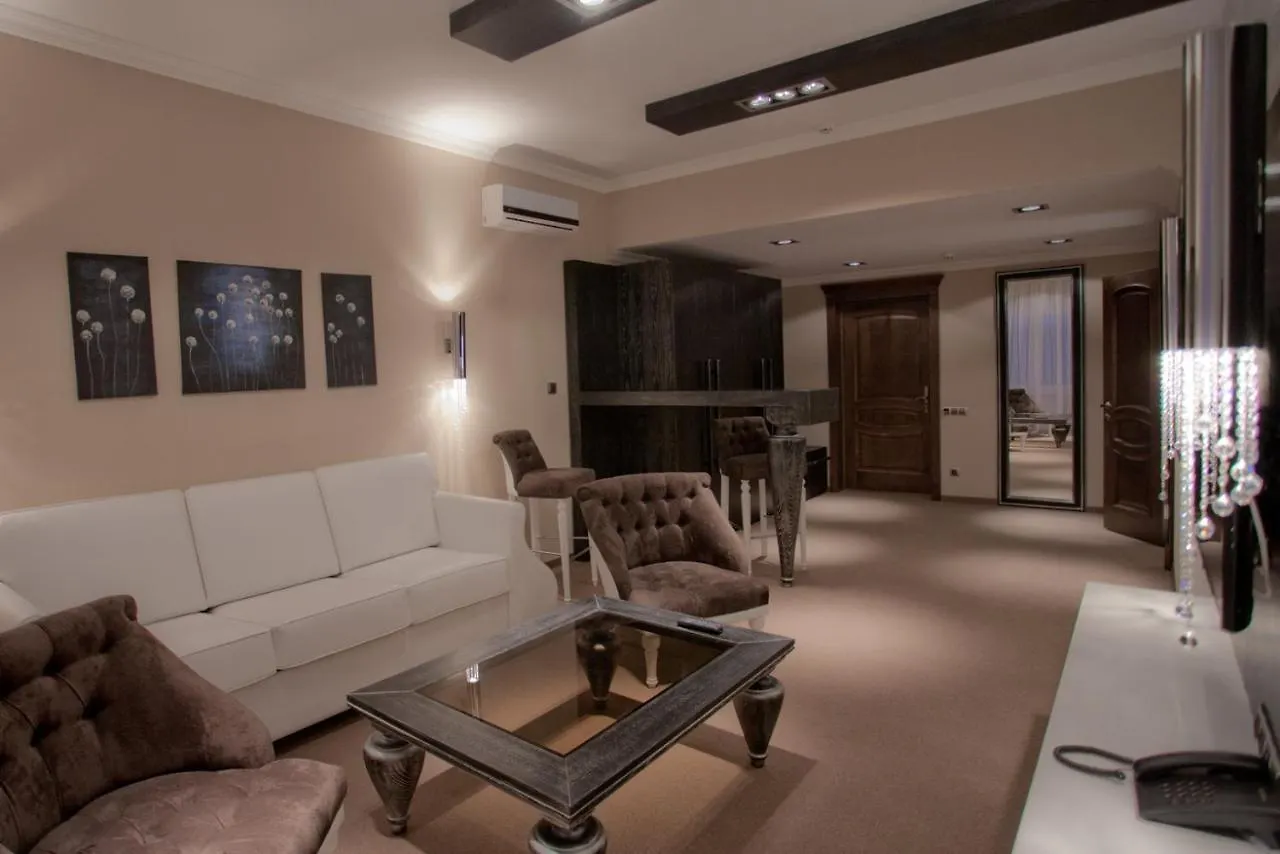 Orly Park-Hotel location
